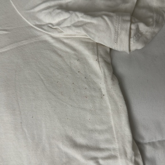 Old Navy Women’s Tshirt, Size L *4 for $20* - Picture 4 of 4